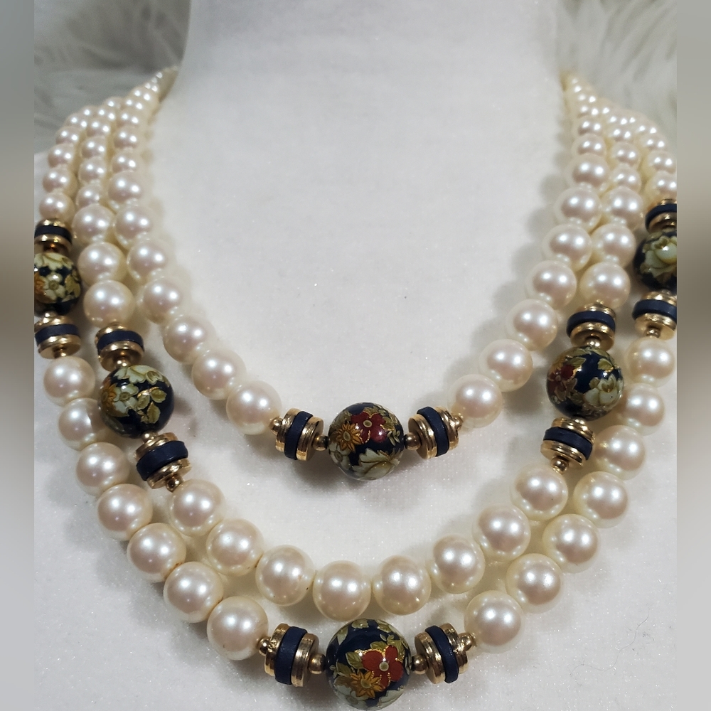 Vintage faux pearl and blue floral 3 strand  necklace